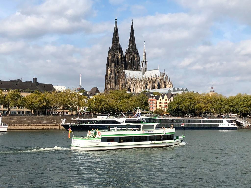 Kölntourist Personenschifffahrt Panoramafahrt - Deals & Infos | Freizeitpark Erlebnis
