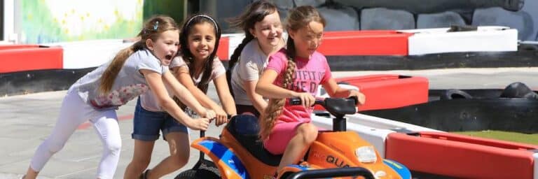 Impulsiv Kinderland Emmendingen - Go Kart fahren