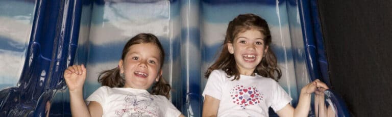 Nepomuks Kinderwelt Kinder rutschen