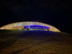 planetarium Bochum Wartebereich bei Nacht