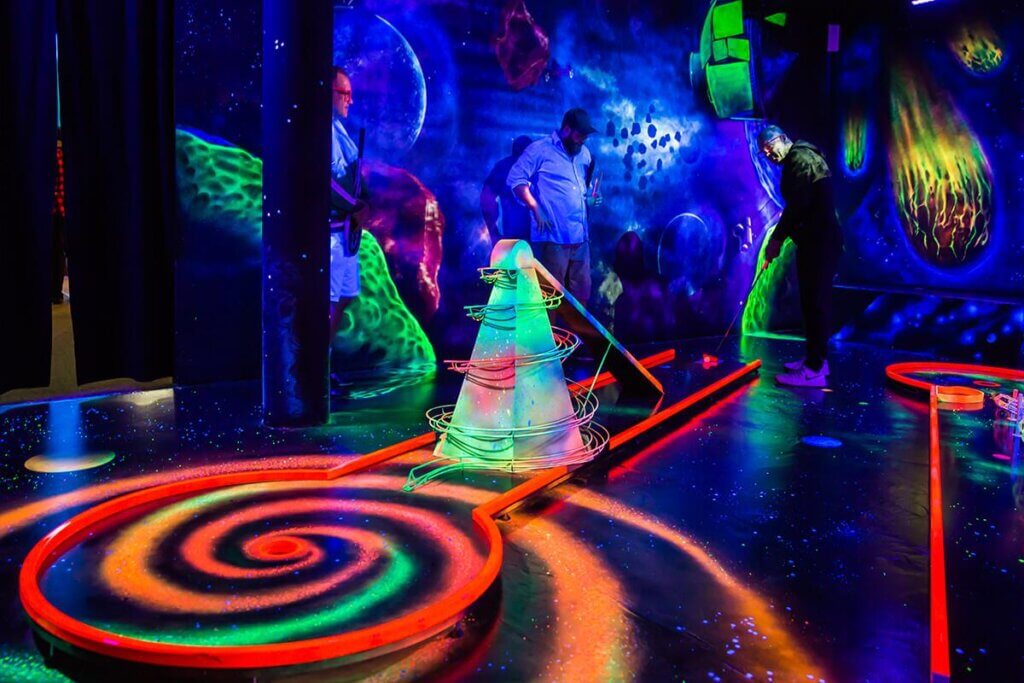 Glowzone Minigolf Düsseldorf