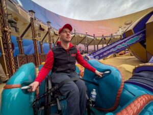 Disney Adventure World – Flying Carpets Over Agrabah mit Rollstuhl erleben